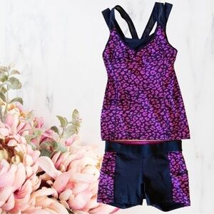2 PIECE LULULEMON bra top SZ 8 CHEETAH‎ pink n dark navy and shorts